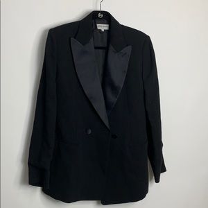 Woman’s Giorgio Armani blazer